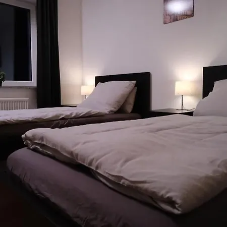 Schoene 4-bettzimmer In *