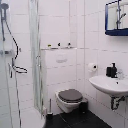 Schoene 4-bettzimmer In *